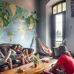 Lunas Castle Hostel
