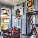 Lunas Castle Hostel