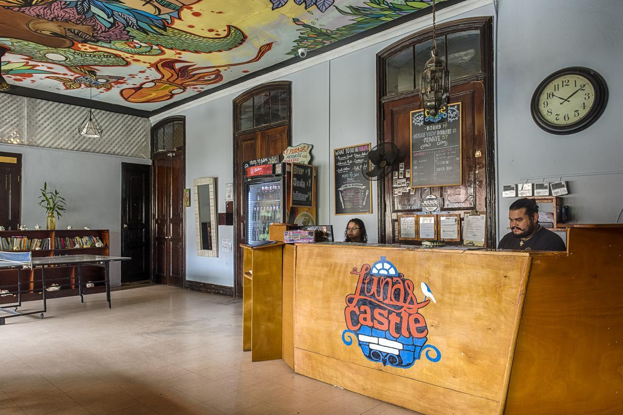 Luna's Castle * Ciudad de Panamá